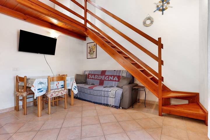 Entire apartment, Bilo Lu Impostu with Veranda and Air Conditioning in Case Peschiera-Lu Fraili, San Teodoro