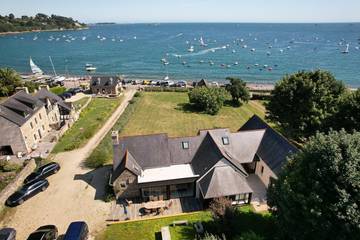 Gîte pour 10 personnes, avec jardin et terrasse dans Plage de Launay