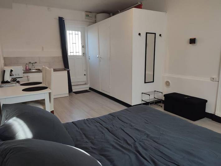 Gîte pour 3 personnes, avec jardin et terrasse, animaux acceptés à Sablé-sur-Sarthe - 3