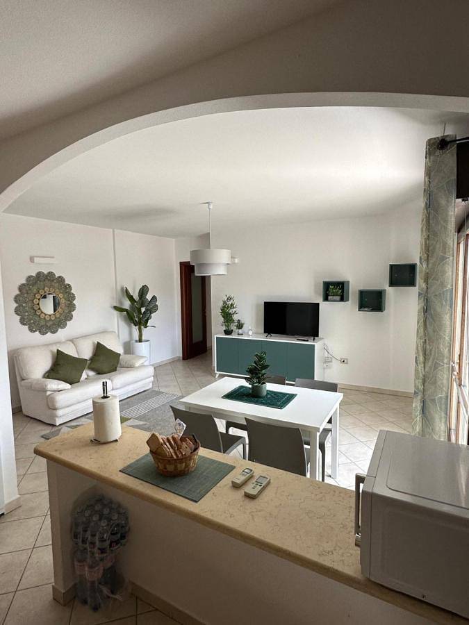 Appartamento per 4 persone, con Balcone e Terrazza nonché Panorama a Decimomannu