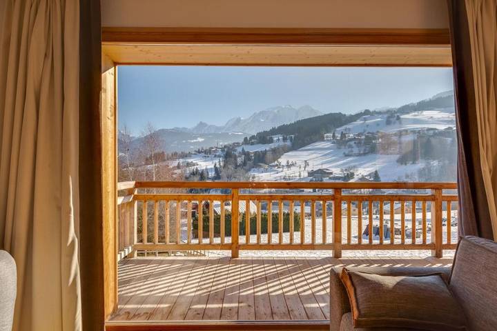 Appart’hôtel pour 2 personnes, avec piscine ainsi que balcon et sauna, animaux acceptés