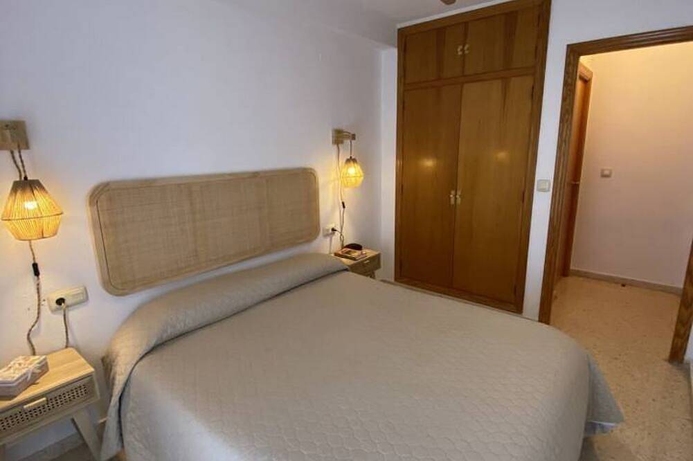 Apartamento entero, Port Saplaya terraza con vistas al Mar. in Port Saplaya, Costa de Valencia