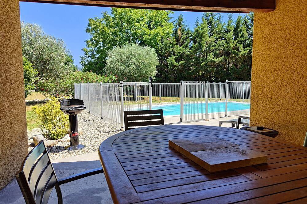 Villa pour 4 Personnes dans Vallon-Pont-d'Arc, Gorges de l’Ardèche