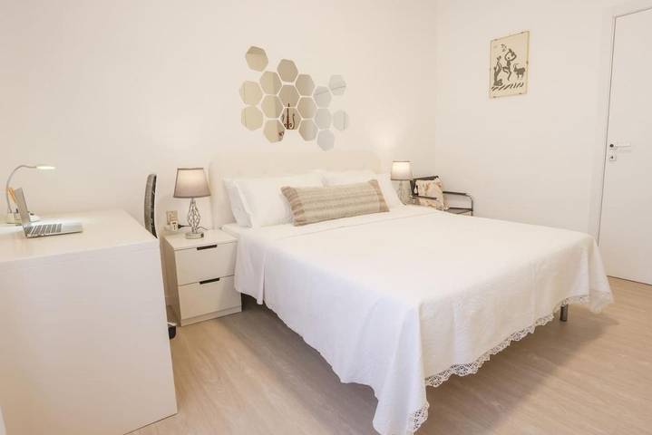 Appartamento per 4 persone, con Balcone e Terrazza nonché Panorama a Saronno