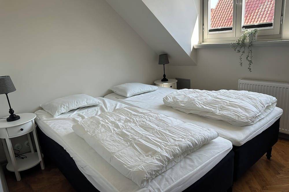 Villa with central location close to beach in Fridhem Malmö. Perfect for groups in Malmö, Svenske Østersjøen