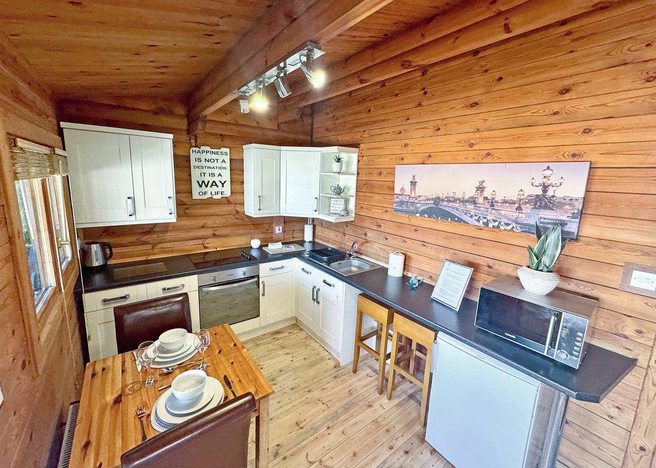 Mallard Lodge in Hinckley and Bosworth, Heart of England