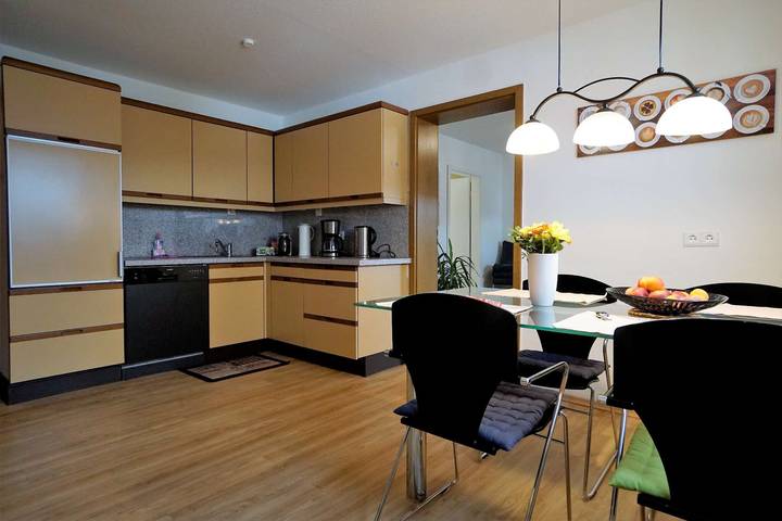 Appartamento intero, Appartamento 'Festungsblick' con terrazza, garage e ingresso indipendente in Deutsches Eck, Koblenz