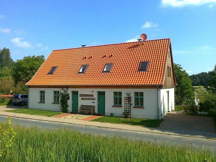 Ferienwohnung für 8 Personen, mit Terrasse und Garten sowie Sauna