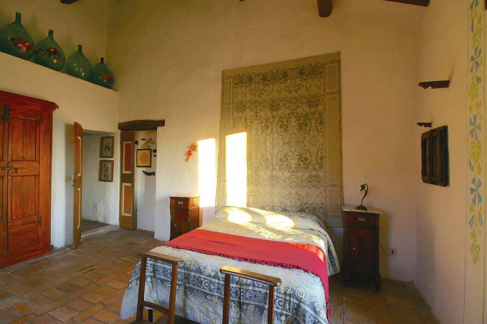 Cottage with Lake Views in Magione, Lake Trasimeno