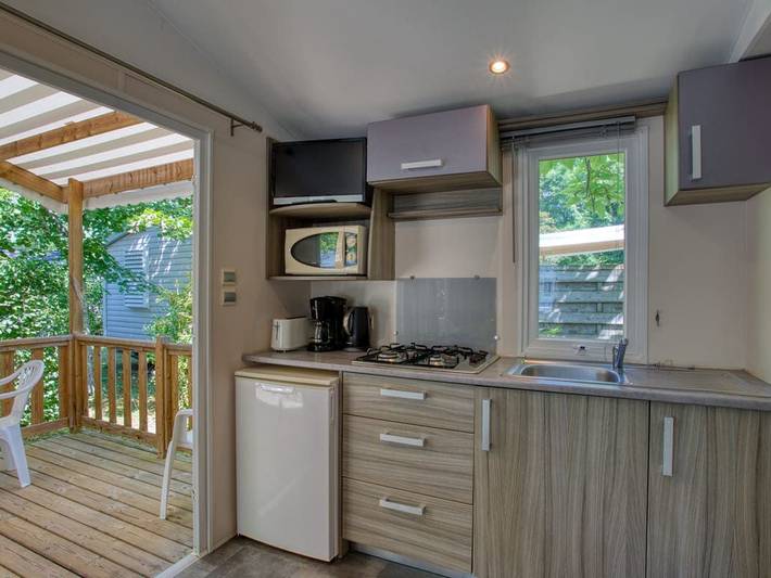 Mobil home pour 2 personnes, avec terrasse et piscine à Groléjac - 3