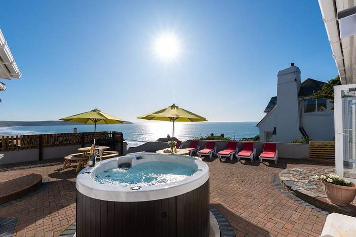 Casa de vacaciones para 10 personas, con jardín además de jacuzzi y balcón - 1