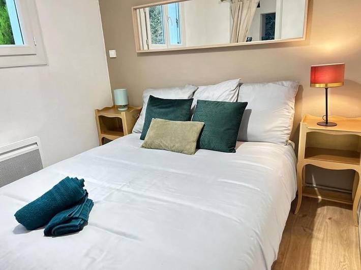 Gîte pour 2 personnes, avec terrasse dans Petit Port