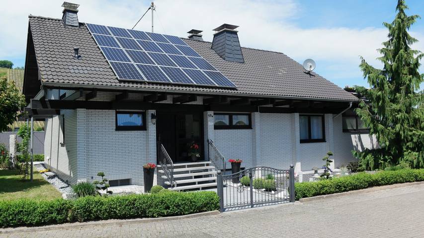Ferienwohnung für 2 Personen, mit Terrasse und Garten in Burgen (bei Bernkastel-Kues)