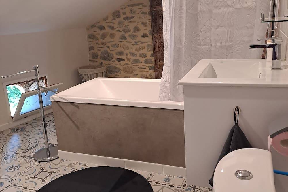 Chambre d'hôtes cocooning in Izaut-de-l'Hôtel, Haute-Garonne