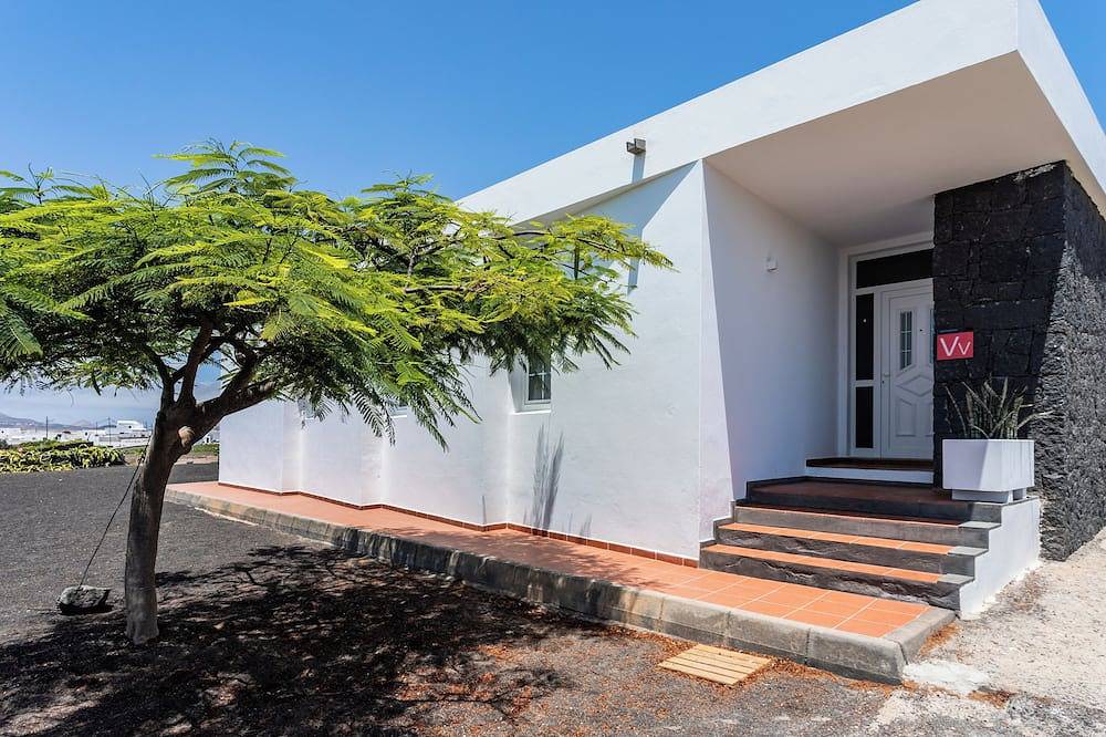 Villa dulce celestin lanzarote (wifi und pool von der sonne beheizt) in Nazaret, Teguise