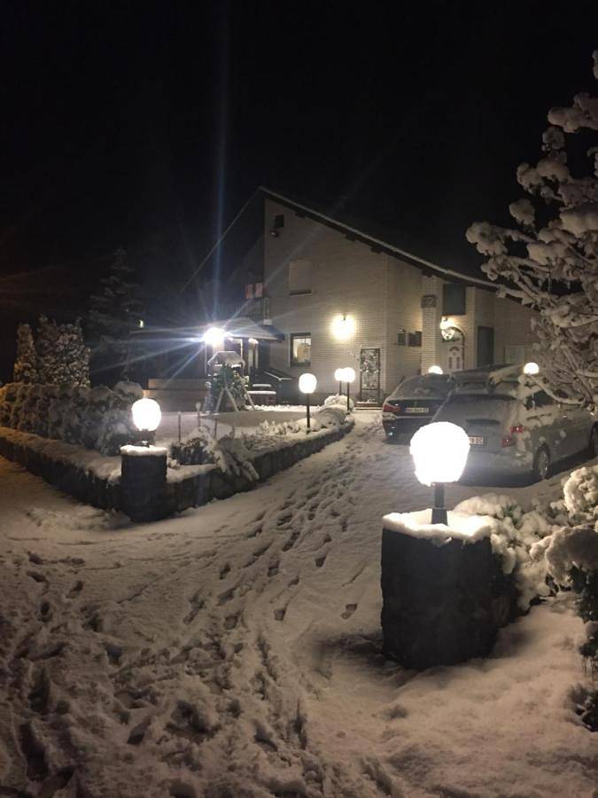 Appartement de vacances pour 2 personnes, avec piscine ainsi que vue et jardin