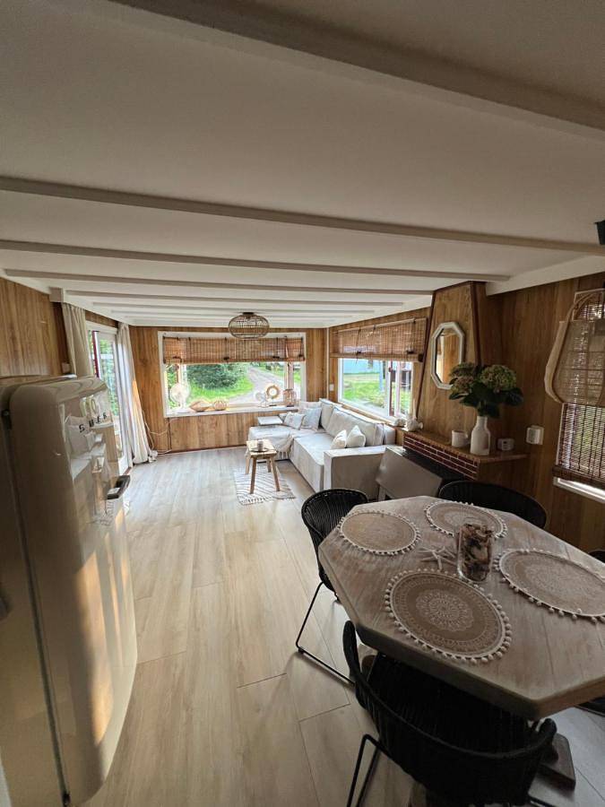 Vakantiewoning voor 5 personen, with Terras and Tuin as well as Uitzicht in Eext