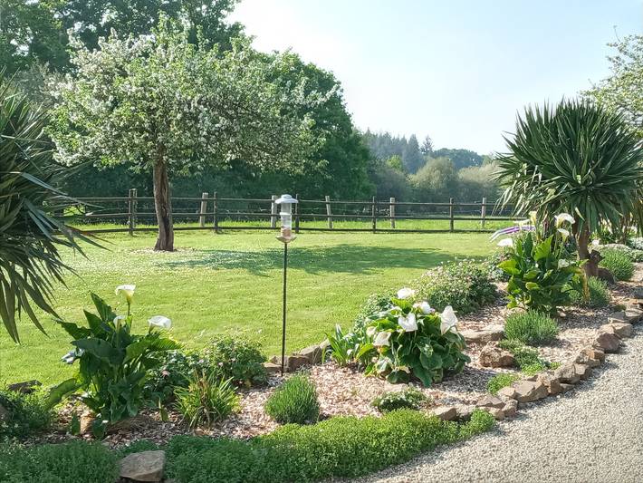 Gîte pour 4 personnes, avec piscine à Saint-Hélen - 2
