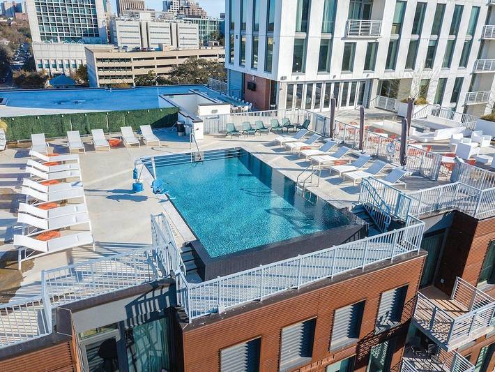 Vacation house for 4 people, with balcony and pool in Austin (TX)