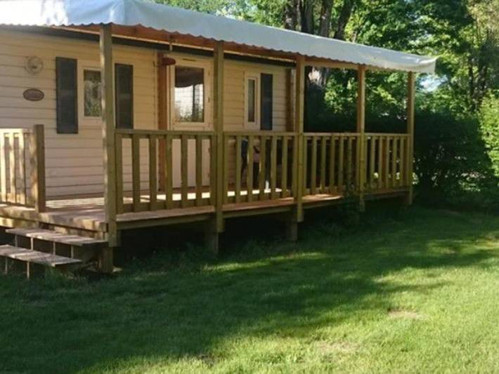Camping pour 5 personnes, avec Terrasse et Piscine