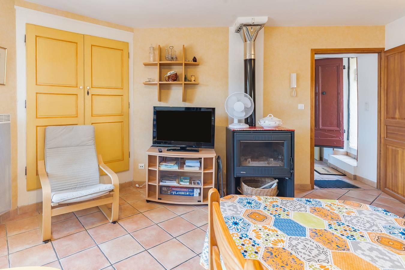 Appartement entier, L'amourié, rdc, gîte 4 personnes, vue sur le lac in Sainte-Croix-du-Verdon, Parc naturel régional du Verdon