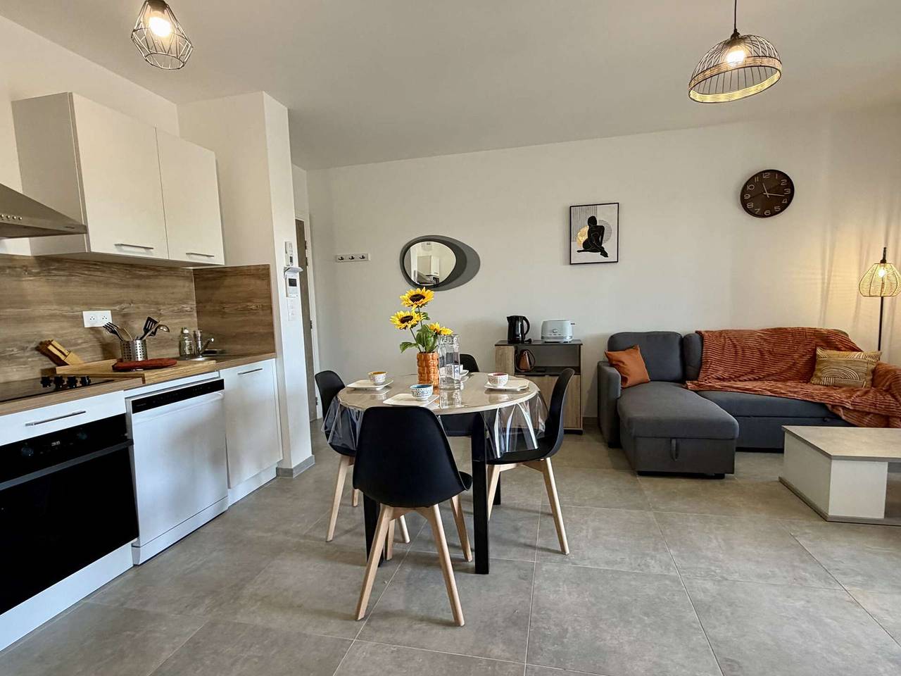 Appartamento intero, New apartment, Ac, parking - 2 guests in Folelli, Penta di Casinca