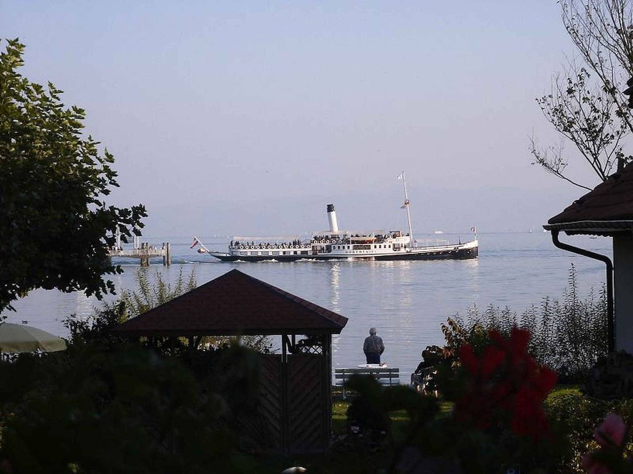Ganze Wohnung, Ferienwohnung 'Happiness' mit Balkon und Wi-Fi in Immenstaad, Immenstaad am Bodensee