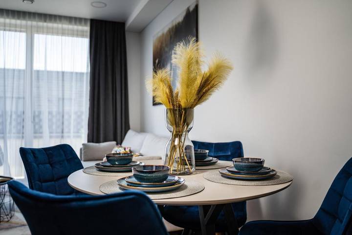 Ferieleilighet for 4 personer, Balkong og Terrasse i tillegg til Hage og Utsikt i Vilnius