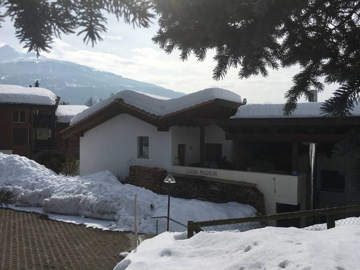 Entire holiday apartment, Casa Migiur - 3.5 room apartment in Laax Dorf, Laax