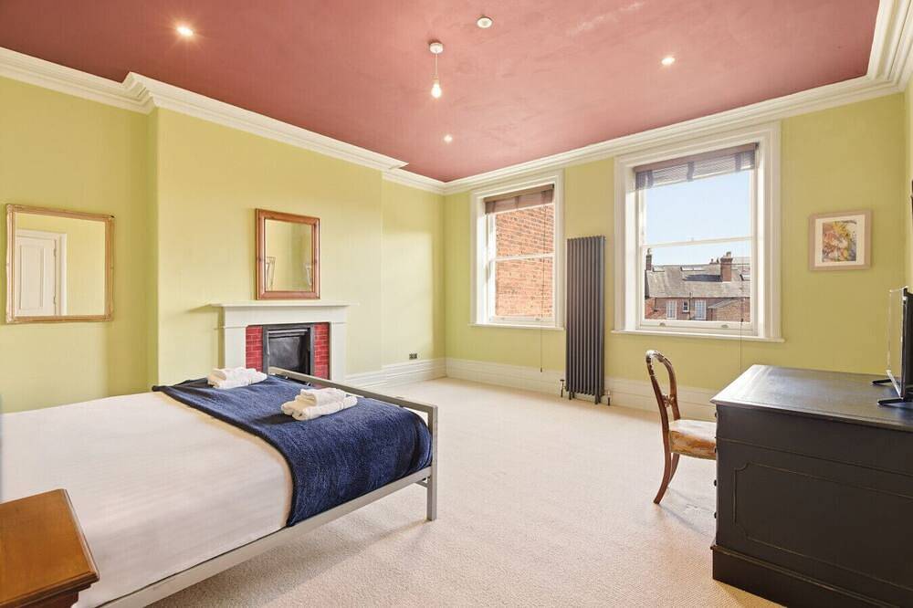 8 Portland Square - North East Escapes in Carlisle, Cumbria