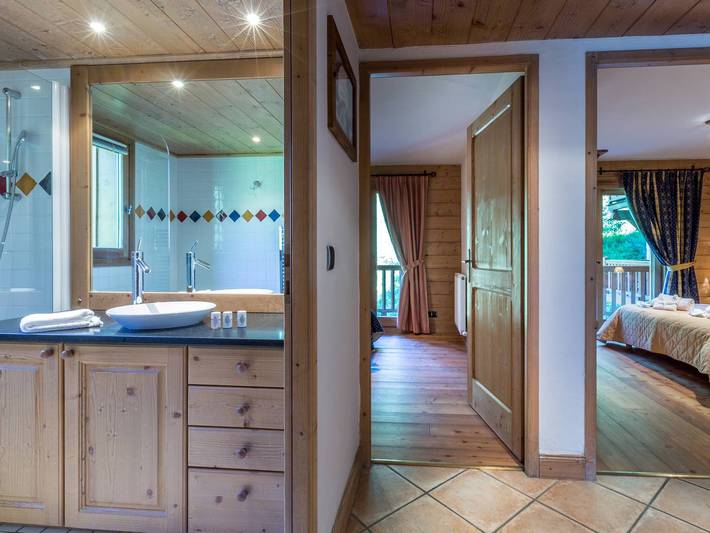 Gîte pour 8 personnes, avec piscine et balcon ainsi que jacuzzi et sauna à Saint-Martin-de-Belleville - 4