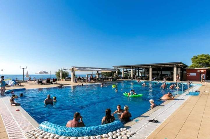 Ferienpark für 7 Personen, mit Pool in Umag