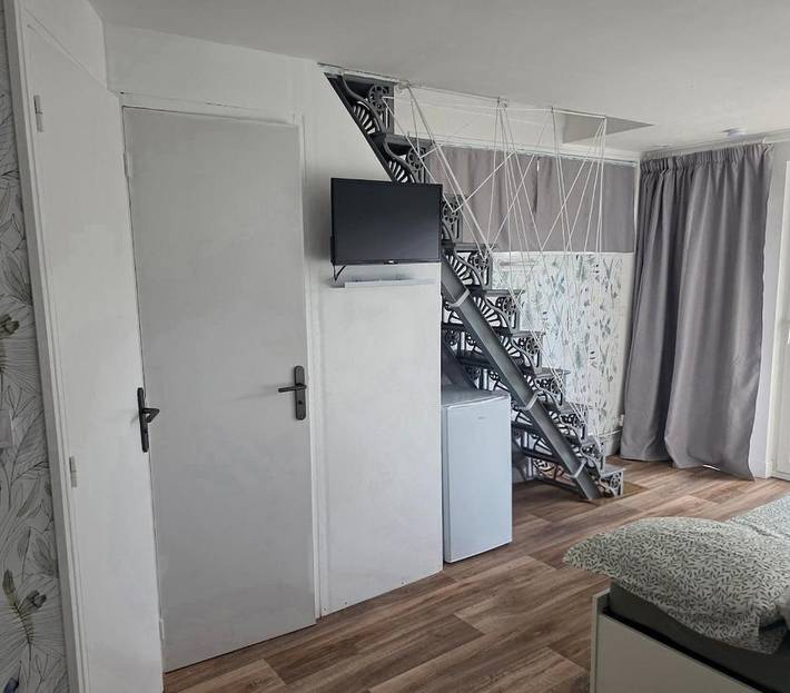Location de vacances pour 2 personnes, avec Terrasse et Jardin à Bolbec - 4
