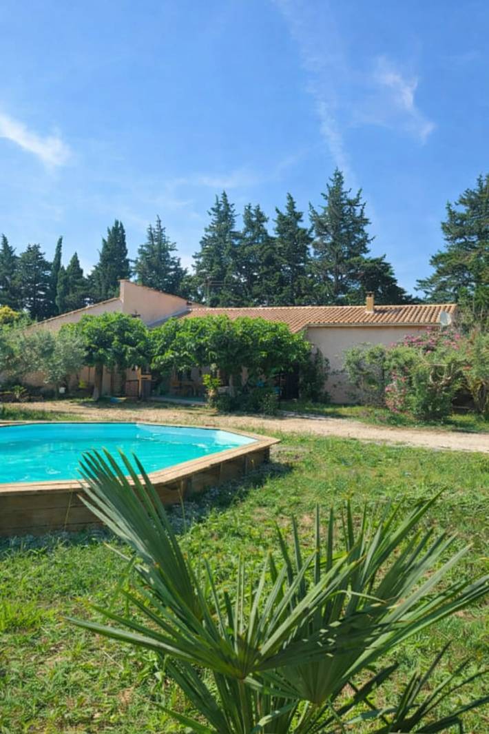 Casa de vacaciones para 6 personas, con terraza además de jardín y piscina - 1