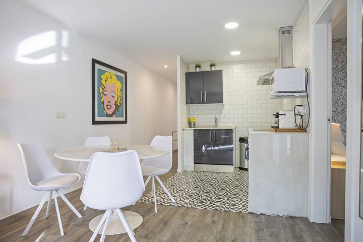 Ganze Wohnung, G53 in Barcelona Zentrum, Barcelona