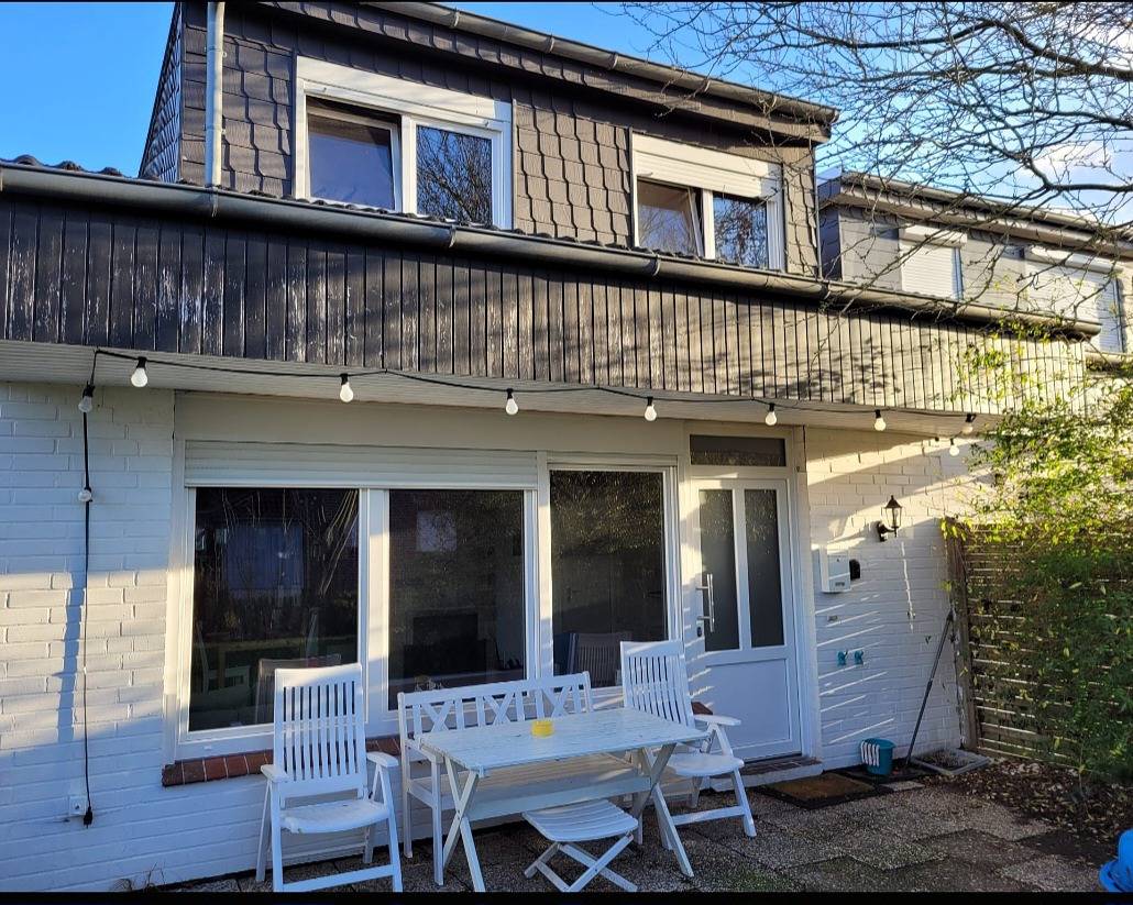 Ferienhaus Albatros Nr. 1 - Ferienhaus, 70 qm, 2 Schlafzimmer, Terrasse mit Garten, max. 4 Personen in Hooksiel, Metropolregion Bremen-Oldenburg