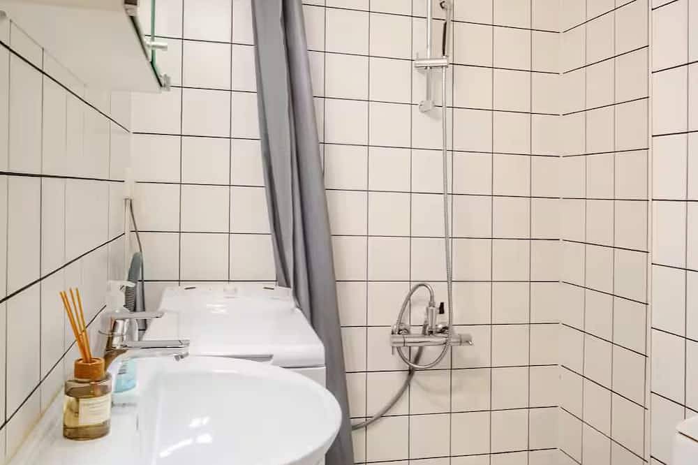 Hel lägenhet, Cozy 25 Sqm Apartment in Stockholm's Old Town in Norrmalm, Stockholm