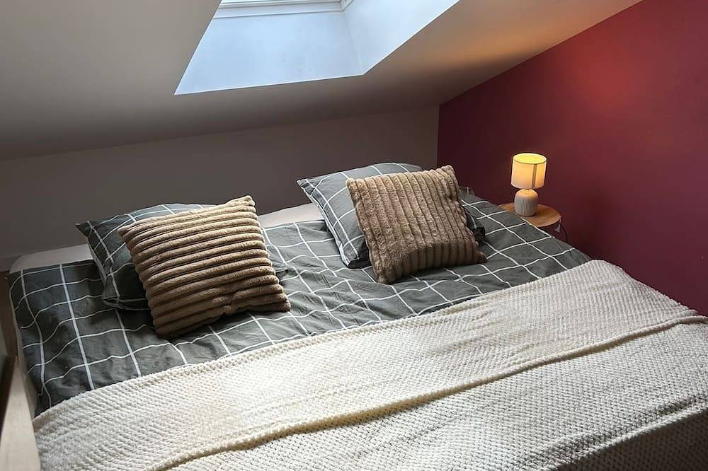 Apartamento entero, Intimate duplex apartment in village center in Bois-le-Roi, Sena y Marne
