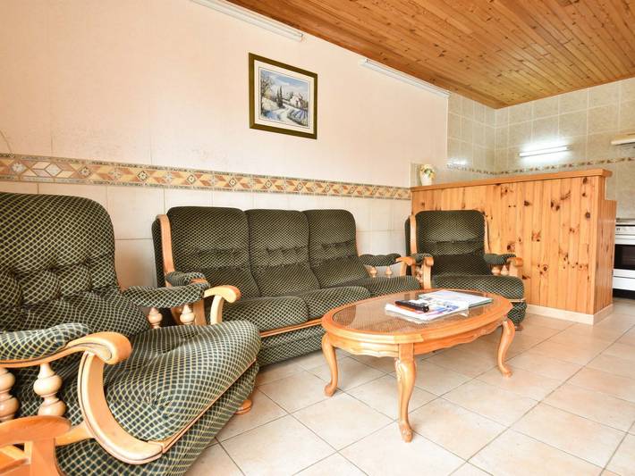 Location de vacances pour 6 personnes, avec terrasse ainsi que jardin et piscine à Argeliers - 4