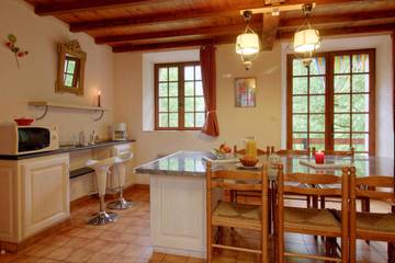 Maison De Vacances pour 8 Personnes dans La Bastide, Hautes-Pyrénées, Photo 3