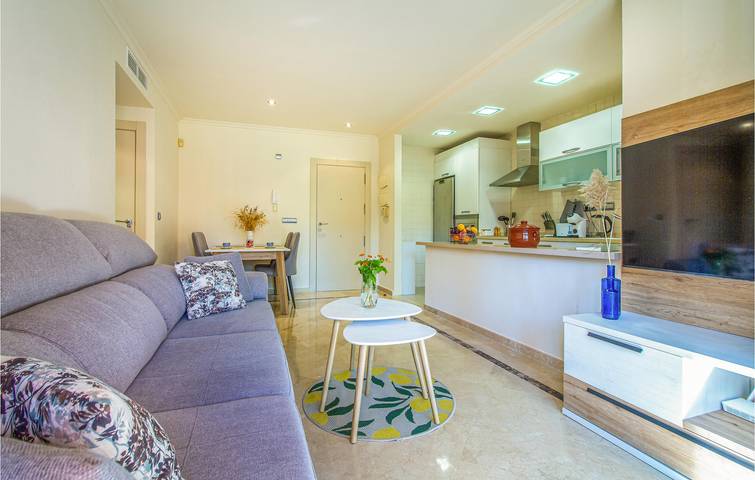 Entire holiday apartment, Poolside Retreat: Parking, AC, Terrace & WiFi in Los Narejos, Los Alcázares