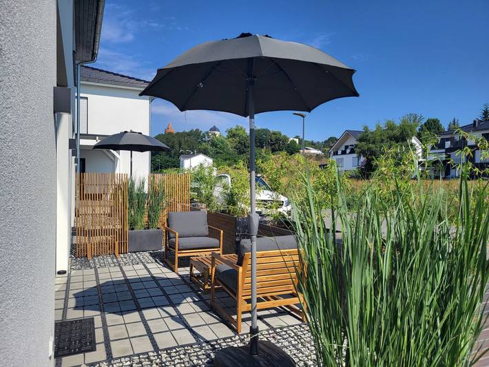 Ganze Wohnung, Apartment '8a Schlossterrassen' mit privater Terrasse, Gemeinschaftsgarten und Wlan in Pouch, Muldestausee