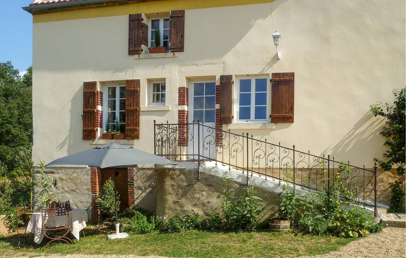 Acogedor apartamento con WiFi, TV, aparcamiento, jardín y chimenea in Mouilleron-en-Pareds, Fontenay-le-Comte