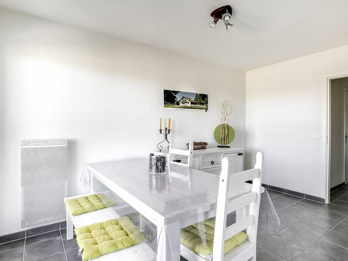 Ganze Wohnung, Biscarrosse Strand - T2 mit Parkplatz, Balkon und 4 Schlafplätzen in Biscarrosse Plage, Biscarrosse