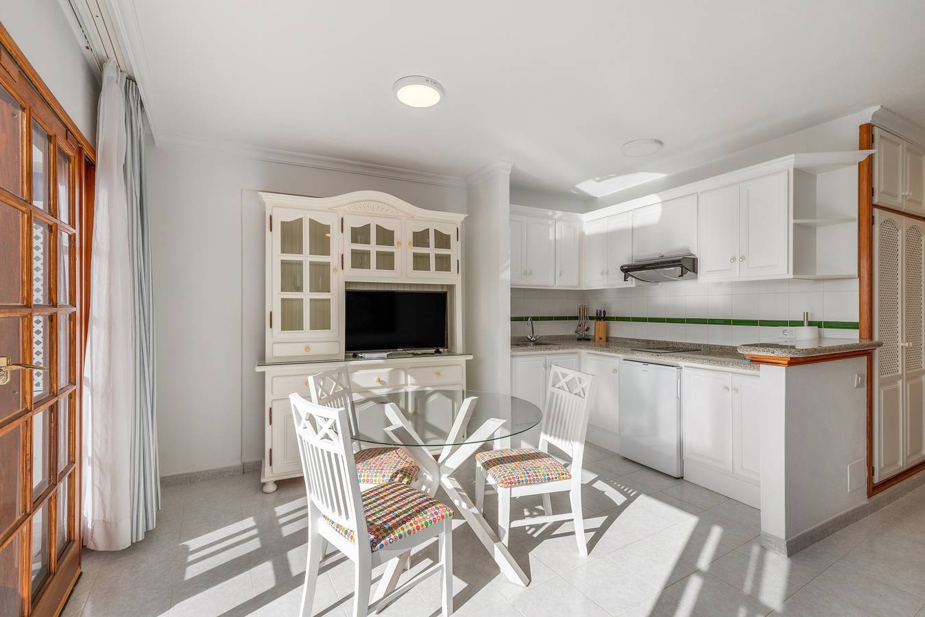 Appartement entier, Appartement 'Playa Delphin 302' avec vue sur mer, balcon et Wi-Fi in Puerto Naos, Los Llanos de Aridane