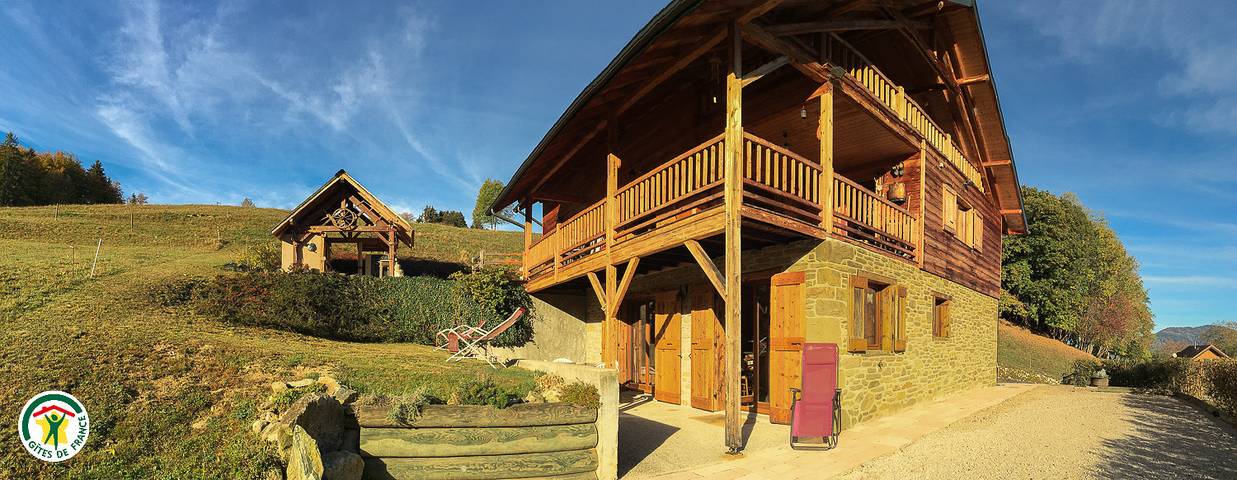 Gîte pour 3 personnes, avec Terrasse ainsi que Jardin et Vue