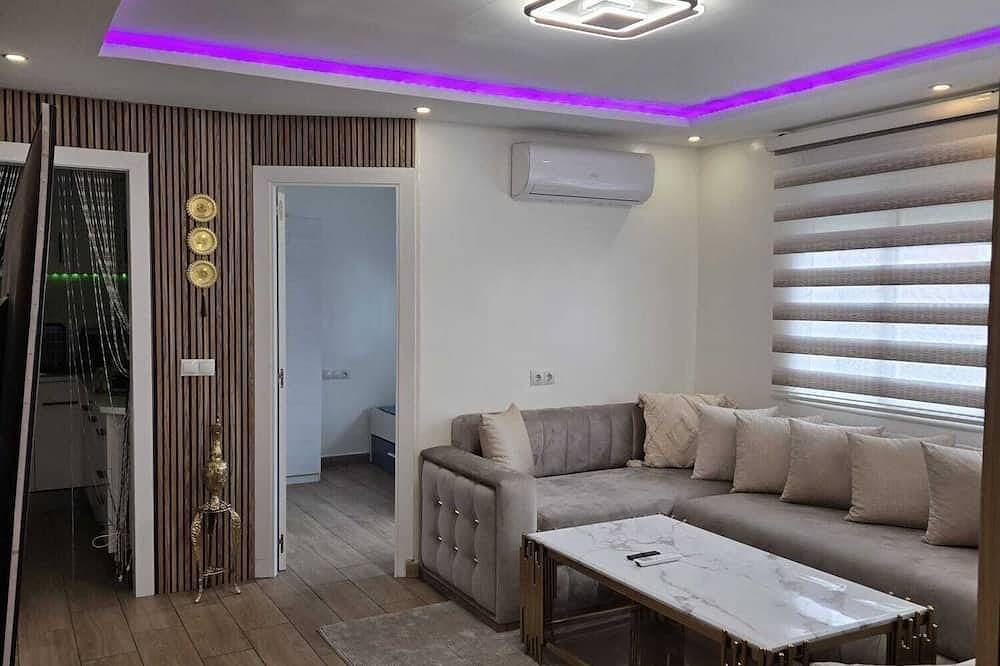 Entire apartment, Modern Whole Lodging, Barcelona Terrassa in Terrassa, Barcelona Inland