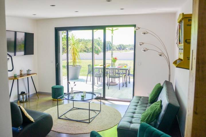 Location de vacances pour 4 personnes, avec vue et jardin à Montviron - 4