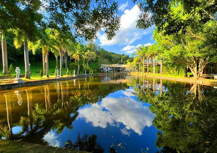 Pousadas para 4 pessoas, com jardim e piscina e ainda vista em Tiradentes