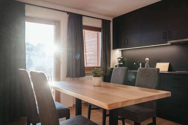 Appartamento per 5 persone, con Balcone e Giardino a La Villa